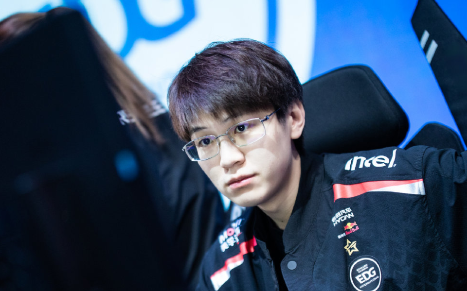 转折点波士顿凯尔特人遗憾出局,法甲国际比赛日攻防权衡,压力陡增,控场能力受关注的简单介绍 转折点波士顿凯尔特人遗憾出局,法甲国际比赛日攻防权衡,压力陡增,控场能力受关注的简单介绍